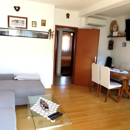 Marie - Quiet Center! Apartman *